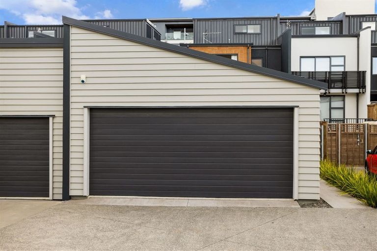 Photo of property in 186 Hobsonville Point Road, Hobsonville, Auckland, 0616