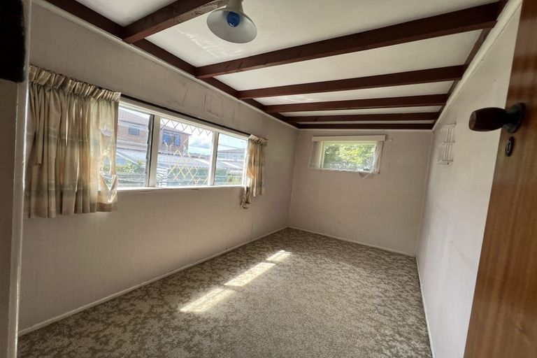 Photo of property in 14 Rogers Road, Manurewa, Auckland, 2102