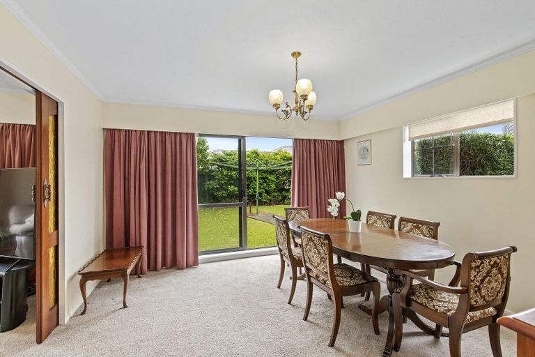 Photo of property in 32 De Menech Grove, Avalon, Lower Hutt, 5011