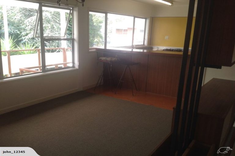 Photo of property in 60b Te Atatu Road, Te Atatu South, Auckland, 0610