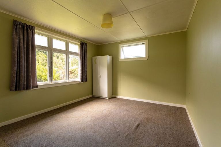 Photo of property in 76 Harihari Tship Road, Harihari, 7884