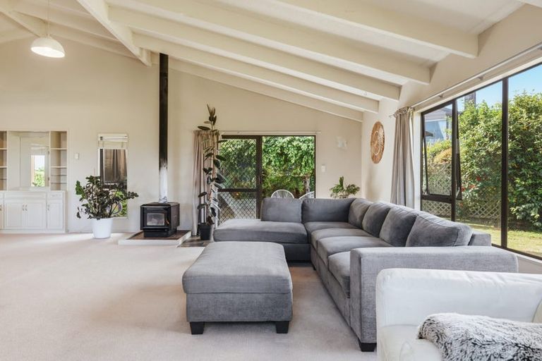 Photo of property in 1/16 Isobel Street, Acacia Bay, Taupo, 3330