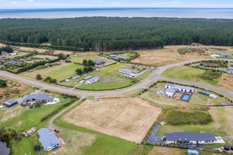 Photo of property in 40 Kanuka Drive, Waitarere, Levin, 5510