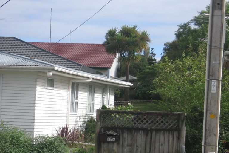 Photo of property in 2/27 Neal Avenue, Glenfield, Auckland, 0629