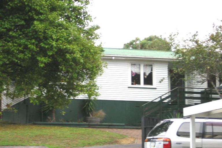 Photo of property in 13a Crystal Avenue, Glendene, Auckland, 0602