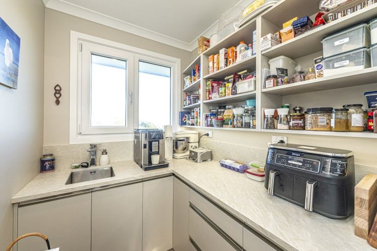 Photo of property in 12 Longbeach Drive, Castlecliff, Whanganui, 4501