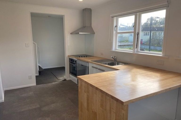 Photo of property in 63-65 Westmeath Street, Waitangirua, Porirua, 5024