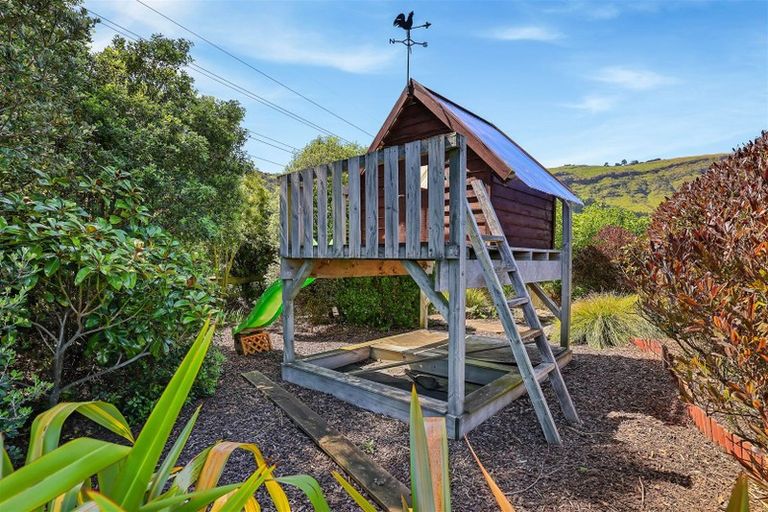 Photo of property in 5 Highlight Lane, Heathcote Valley, Christchurch, 8022