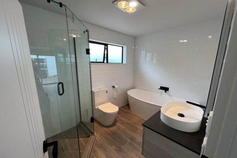 Photo of property in 3 Kerria Place, Sunnynook, Auckland, 0620