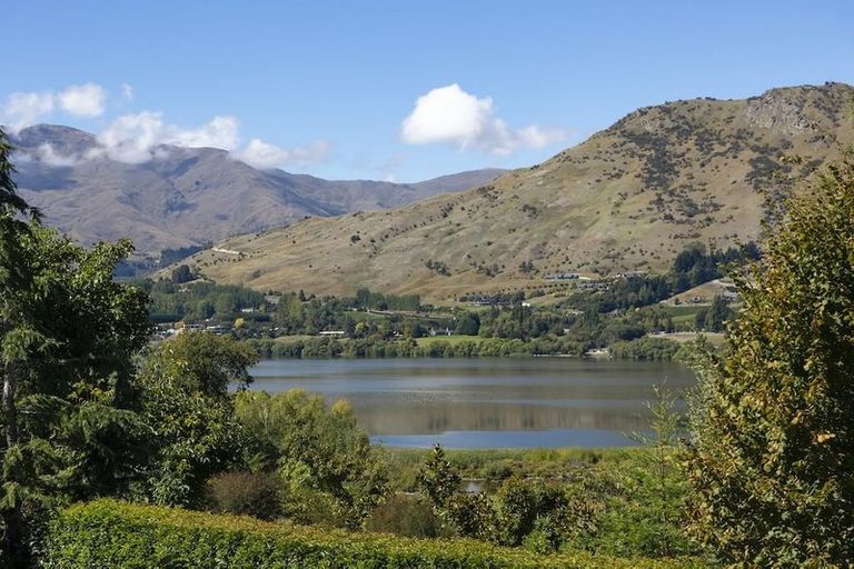 Photo of property in 8 Marshall Avenue, Lake Hayes, Queenstown, 9371