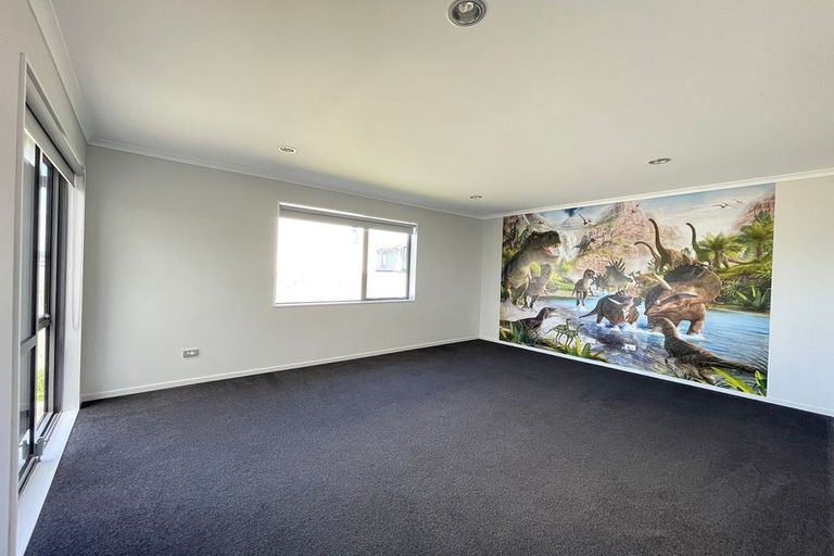 Photo of property in 11 Ngaroma House Drive, Hobsonville, Auckland, 0618