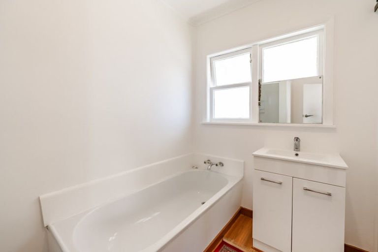 Photo of property in 9 Lane Street, Wallaceville, Upper Hutt, 5018