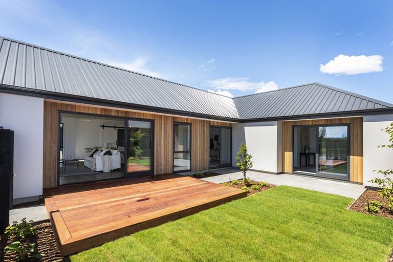 Photo of property in 21 Burkett Street, Marshland, Christchurch, 8051