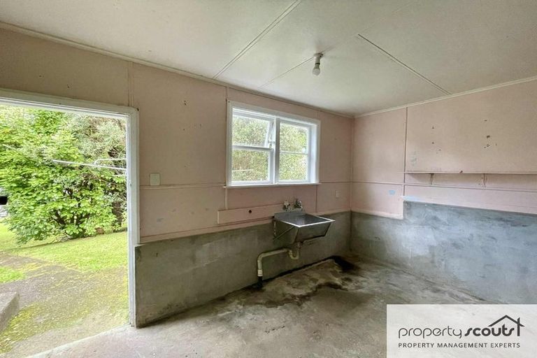Photo of property in 26 Banks Street, Marfell, New Plymouth, 4310