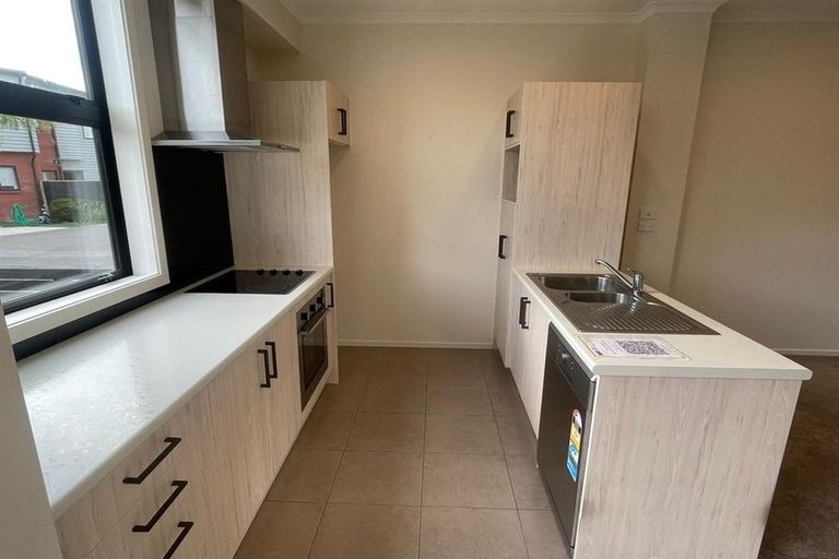 Photo of property in 11 Fermi Lane, Papakura, 2110