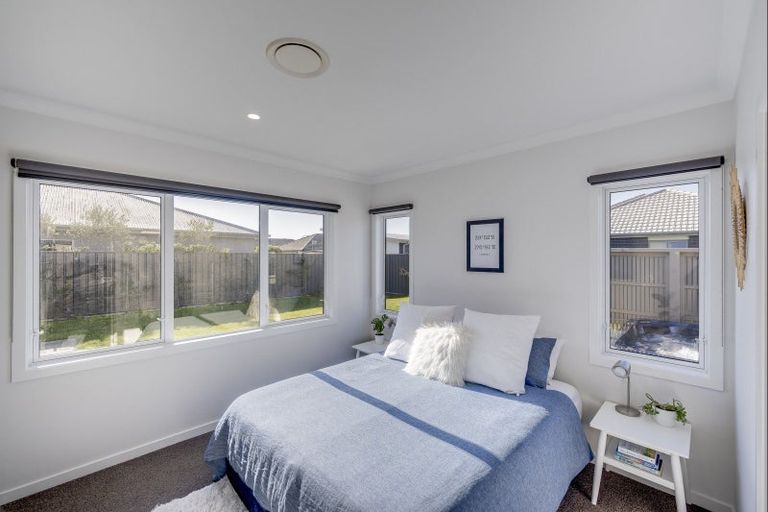 Photo of property in 54 Eriksen Road, Te Awa, Napier, 4110