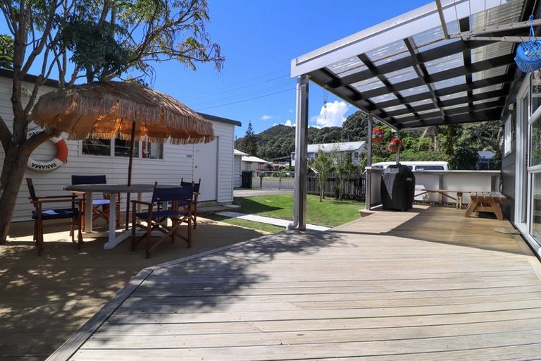 Photo of property in 6 Aputa Avenue, Te Puru, Thames, 3575