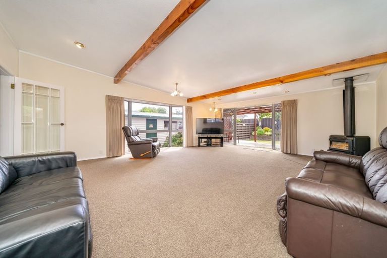 Photo of property in 48 Kashmir Avenue, Clouston Park, Upper Hutt, 5018