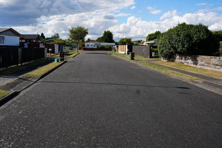 Photo of property in 8 Leslie Place, Deanwell, Hamilton, 3206