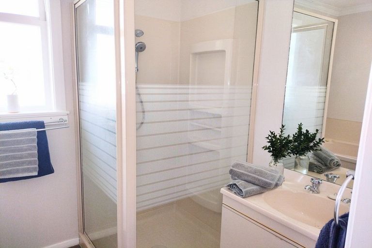 Photo of property in 159 Weraroa Road, Levin, 5510