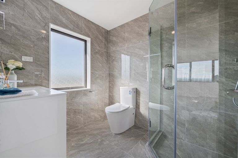 Photo of property in 66 Tir Conaill Avenue, Flat Bush, Auckland, 2019