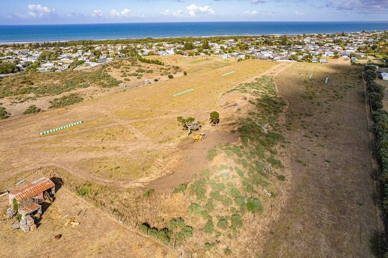 Photo of property in 97 Manuka Street, Castlecliff, Whanganui, 4501