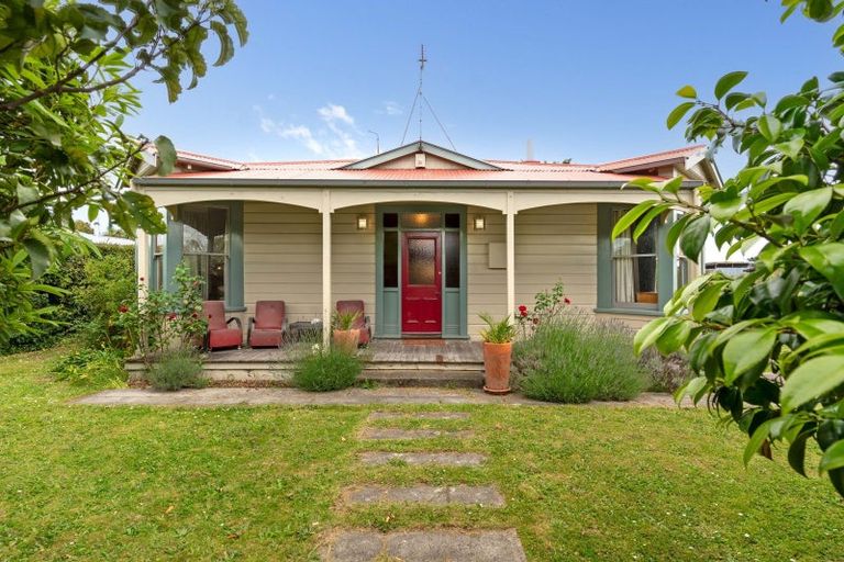 Photo of property in 60 Naples Street, Martinborough, 5711