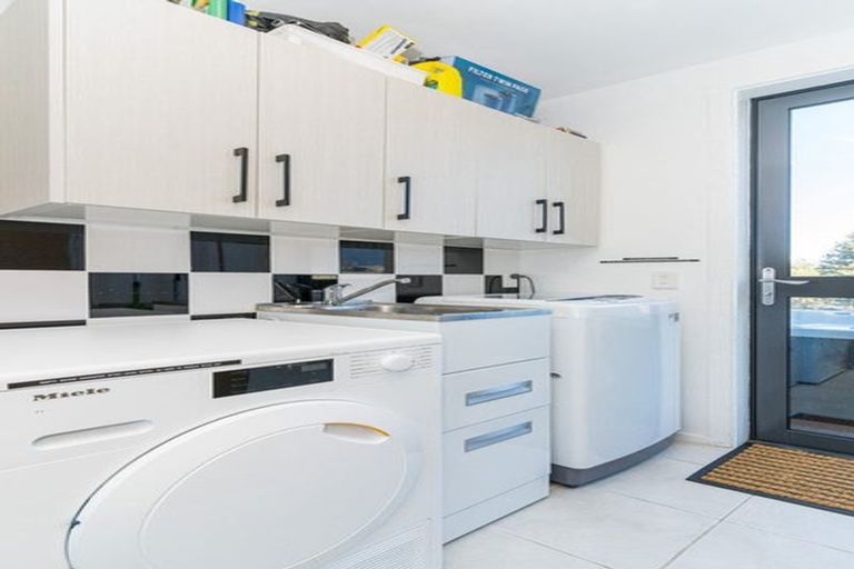 Photo of property in 76 Ohau Drive, Lake Ohau, Twizel, 9412