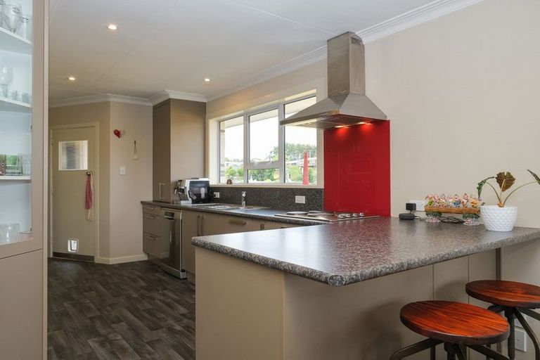 Photo of property in 9 Brooklyn Street, Green Island, Dunedin, 9018