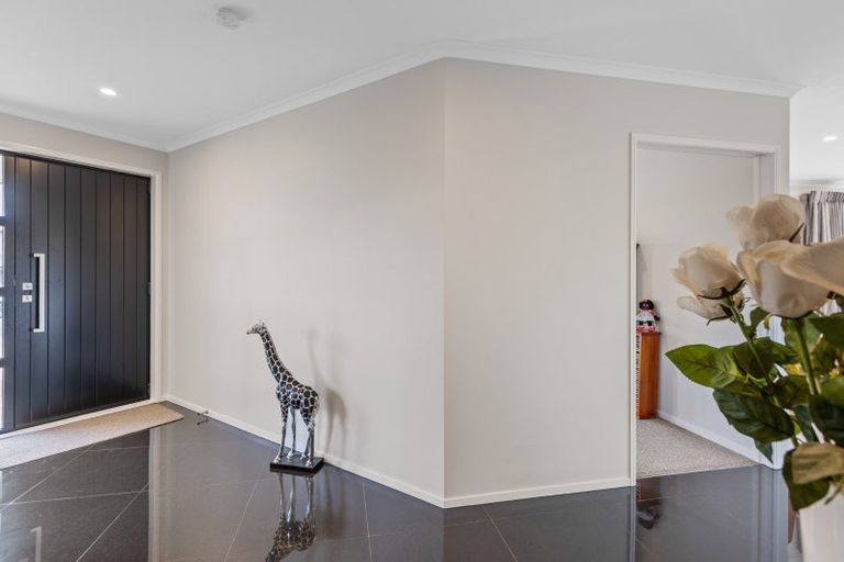 Photo of property in 10 Ta Paora Drive, Bell Block, New Plymouth, 4312