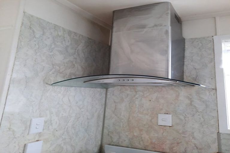 Photo of property in 4 Sabot Place, Massey, Auckland, 0614