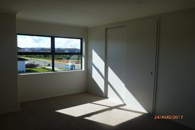 Photo of property in 32 Kaimanawa Road, Karaka, Papakura, 2113