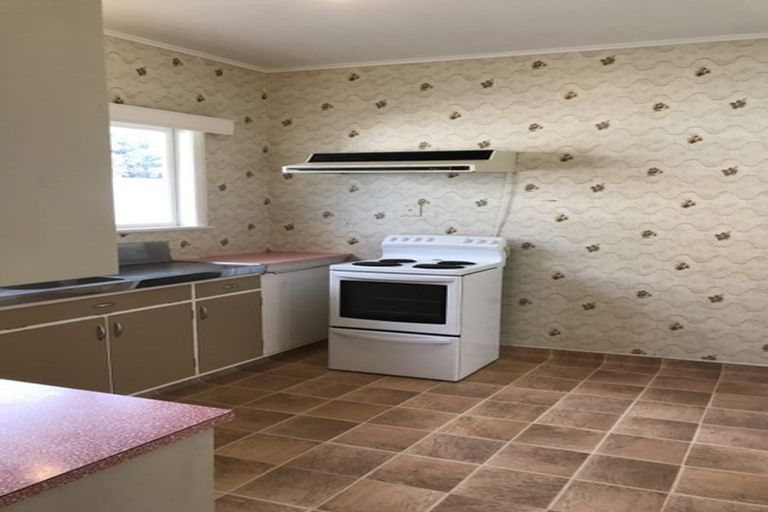 Photo of property in 16 Strathmore Avenue, Strathmore Park, Wellington, 6022