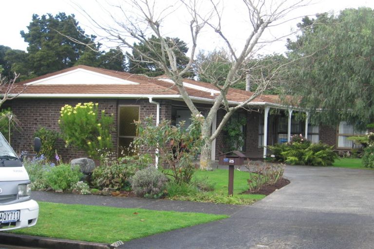 Photo of property in 25 Kotare Crescent, Maunu, Whangarei, 0110