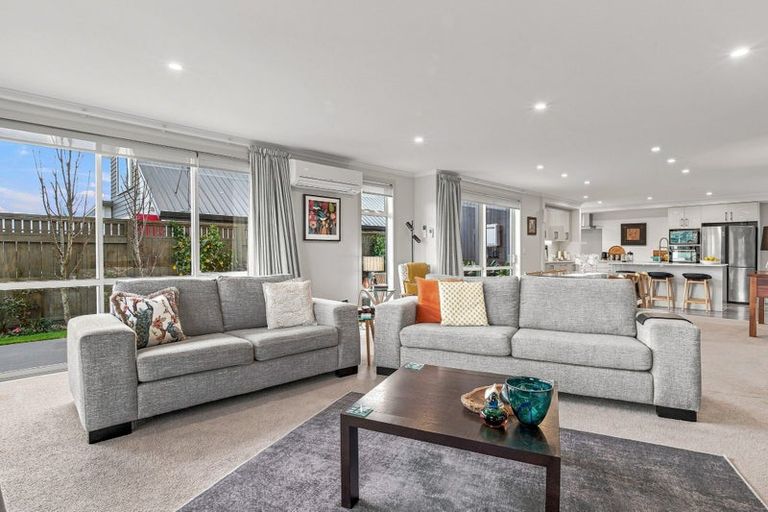 Photo of property in 14 Clifford Close, Leamington, Cambridge, 3432