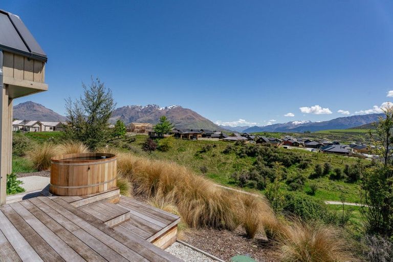 Photo of property in 11a Double Cone Road, Jacks Point, Queenstown, 9371