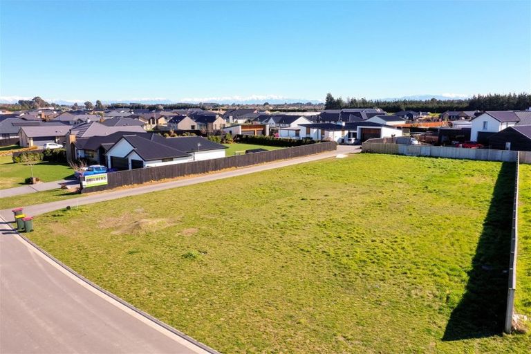 Photo of property in 8 Barewood Grove, West Melton, 7618