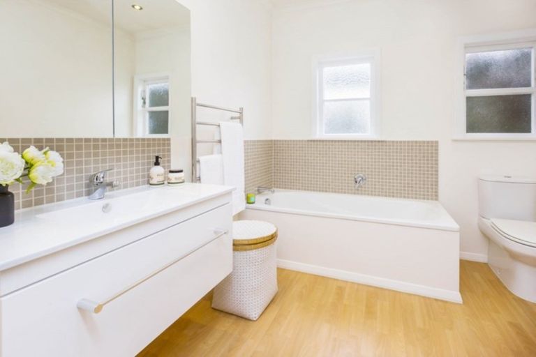 Photo of property in 8a Kiln Street, Silverstream, Upper Hutt, 5019