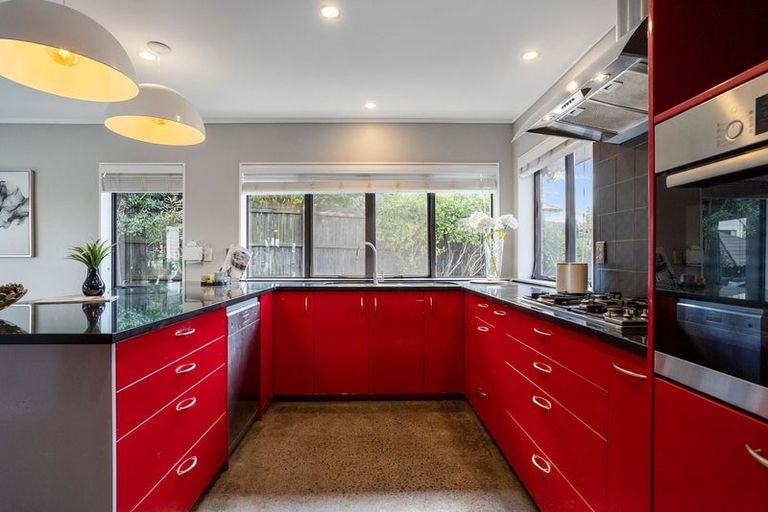 Photo of property in 37 Rochester Crescent, Somerville, Auckland, 2014