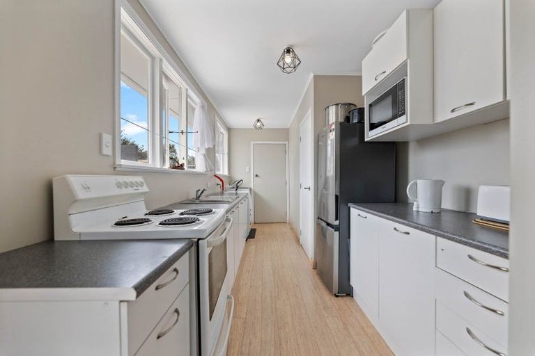 Photo of property in 28 Te Takinga Street, Turangi, 3334