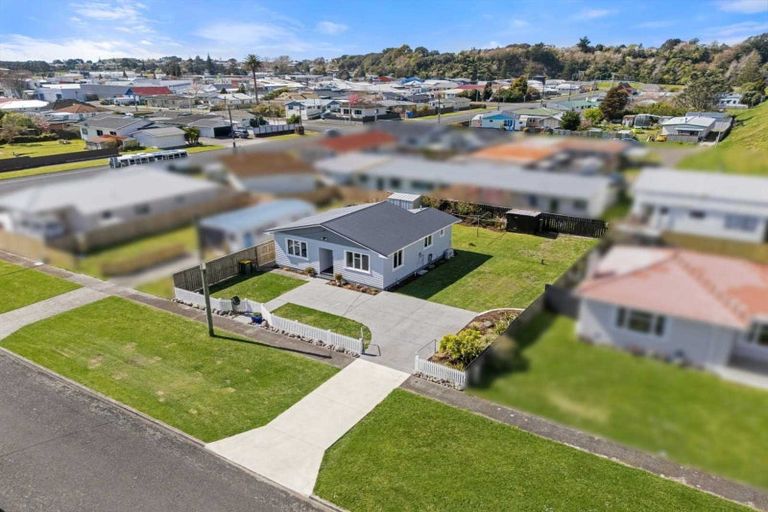 Photo of property in 8 Grey Street, Waitara, 4320