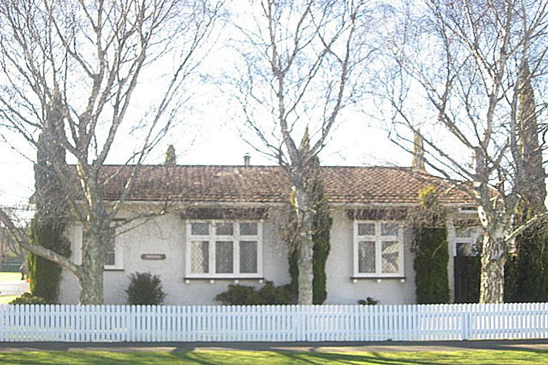 Photo of property in 32 Hair Street, Marton, 4710