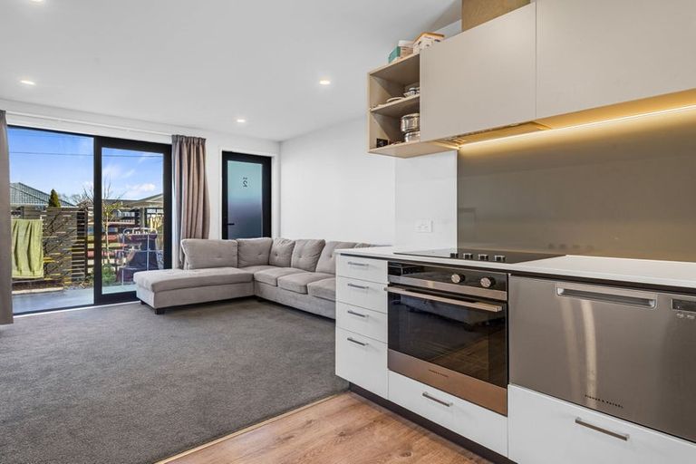 Photo of property in 2/44 Antigua Street, Addington, Christchurch, 8024