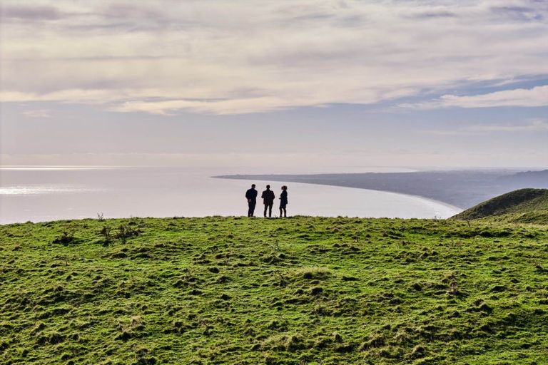 Photo of property in 1275 Paekakariki Hill Road, Paekakariki Hill, Porirua, 5381