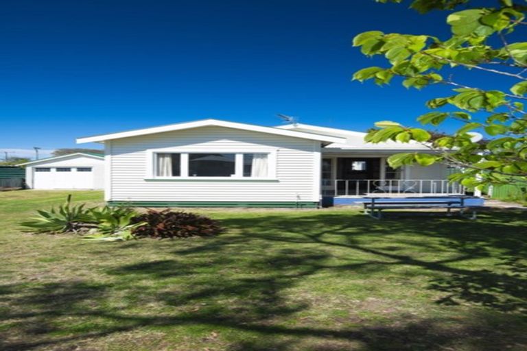 Photo of property in 4 Tolerton Avenue, Elgin, Gisborne, 4010