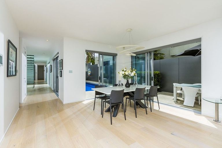 Photo of property in 117 Churchill Road, Rothesay Bay, Auckland, 0630