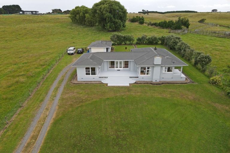 Photo of property in 2 Viles Road, Bulls, 4894