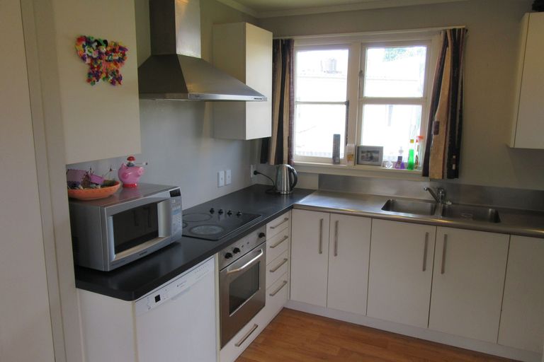 Photo of property in 1 Betten Street, Waimate, 7924