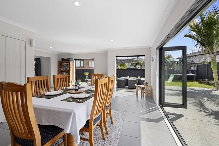 Photo of property in 218 Schnapper Rock Road, Schnapper Rock, Auckland, 0632