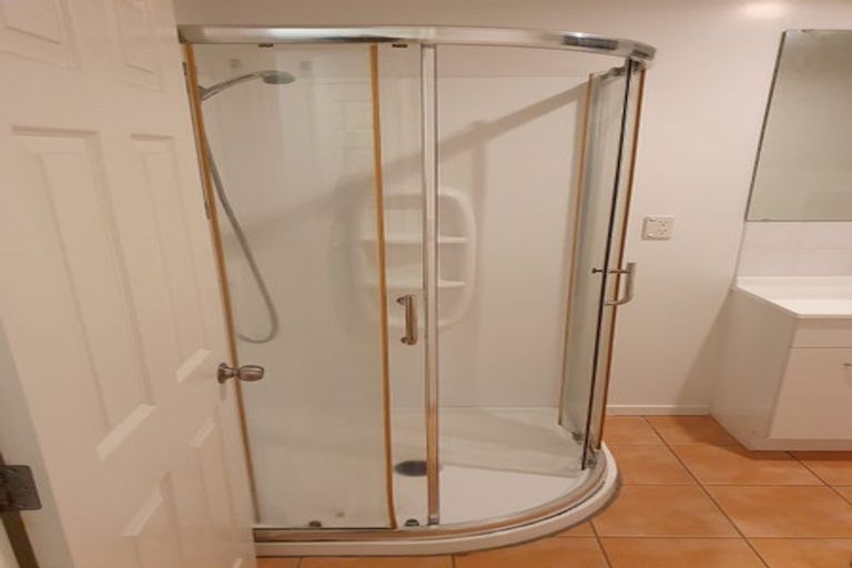 Photo of property in 10 Pantera Way, Hillpark, Auckland, 2102